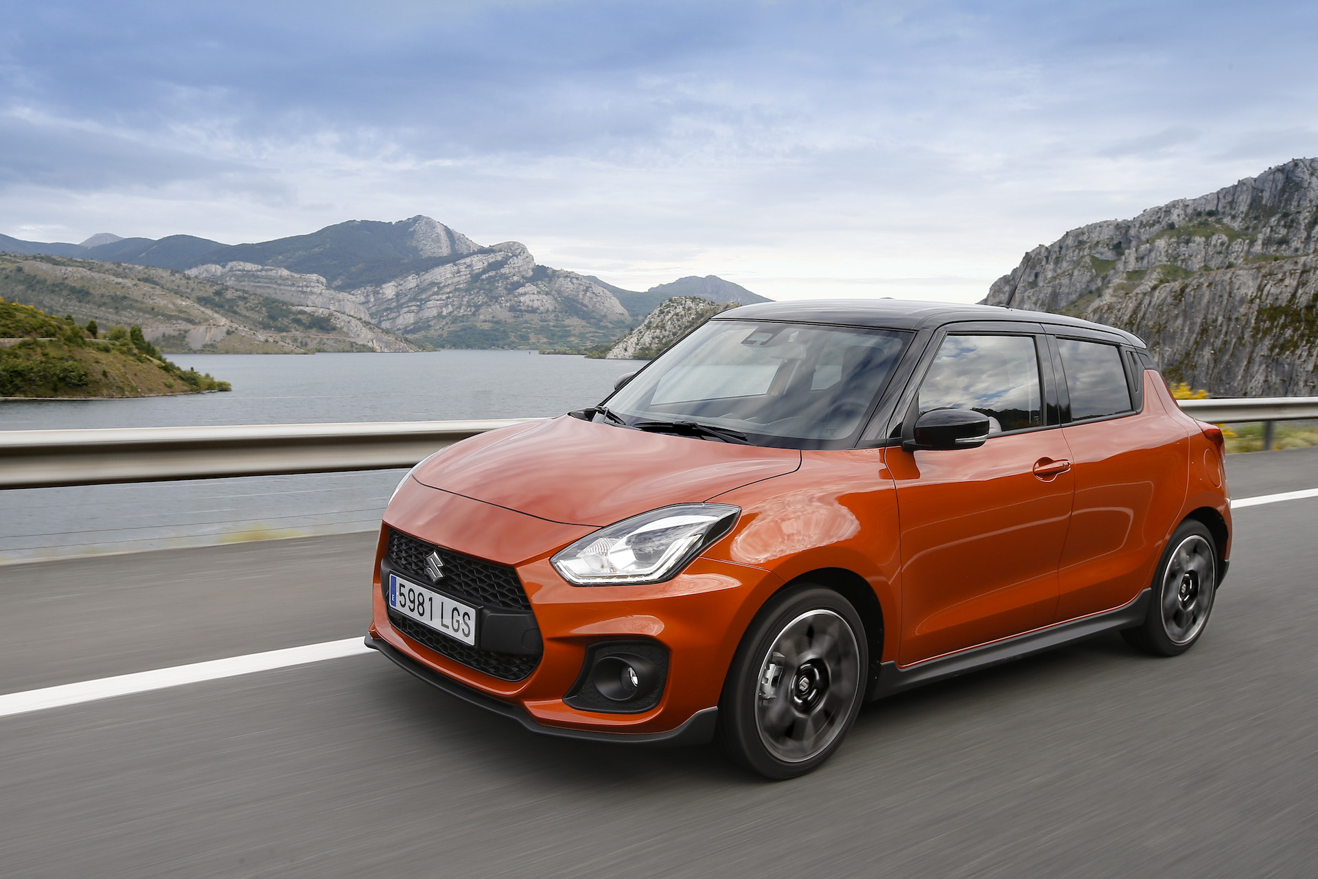 Suzuki Ignis Swift Sport Renovacion1