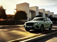 Bentley Bentayga V8 177