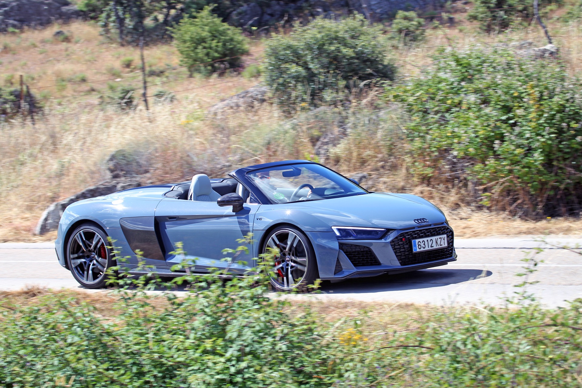 Audi R8 V10 Spyder 1