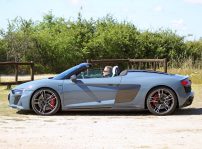 Audi R8 V10 Spyder 11