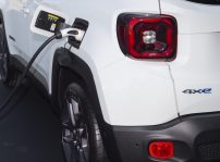 Jeep Renegade 4xe 11