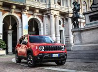 Jeep Renegade 4xe 18