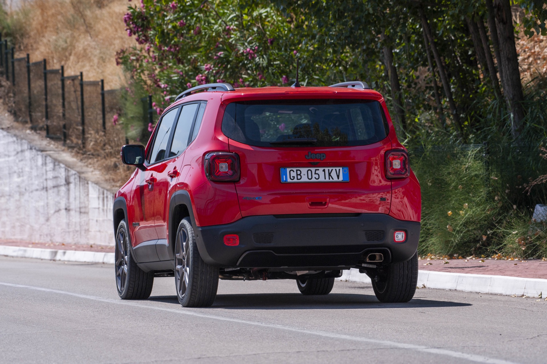 Jeep Renegade 4xe 6